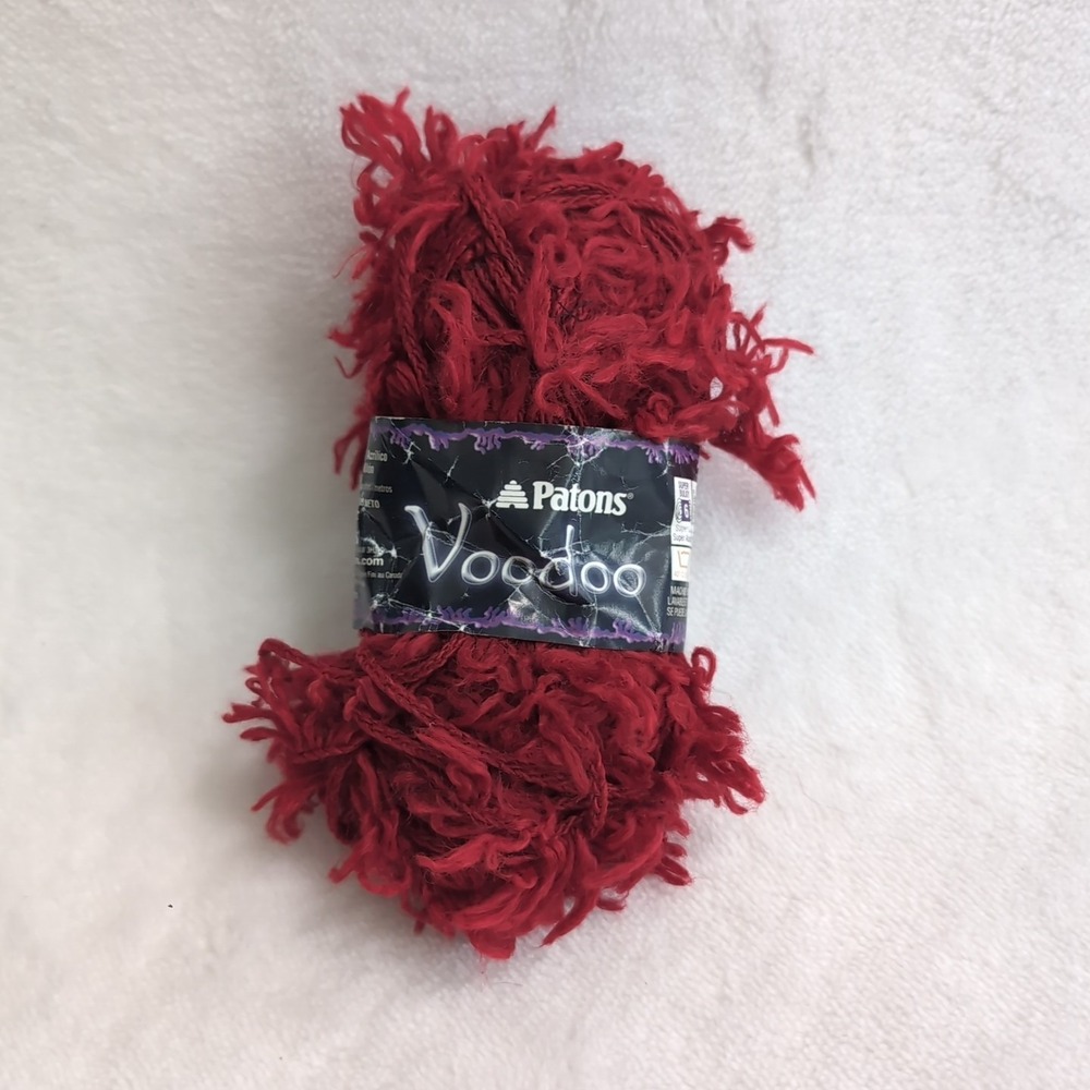 PATONS‎ VOODOO Tribal Red Acrylic Color 08530 1.75 oz 50 g 1 Skein 6 Super Bulky